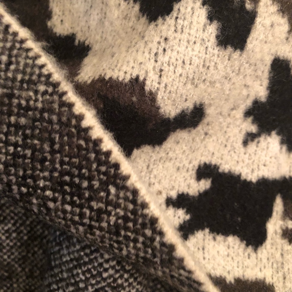 NWT Workshop Camouflage High Low Sweater Size XS - Picture 11 of 12